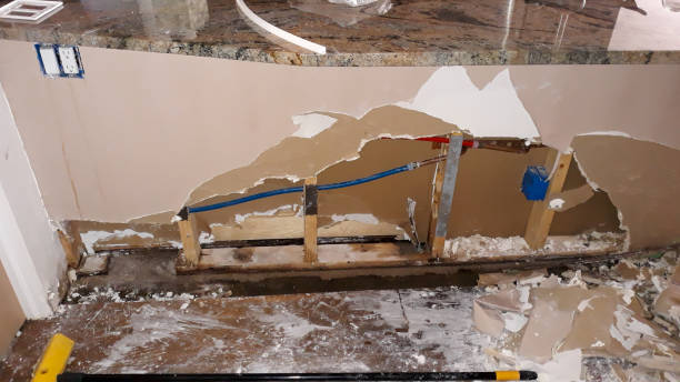 Best Emergency water damage restoration  in Colton, CA